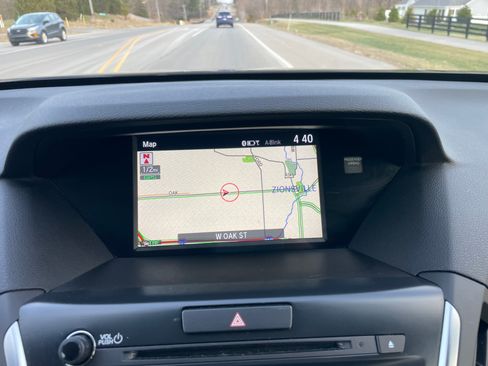 Used 2020 Acura MDX SH-AWD w/ Technology Package image 18