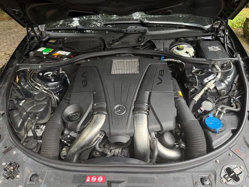 Used 2013 Mercedes-Benz CL 550 4MATIC image 2