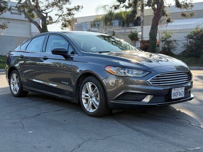 Used 2018 Ford Fusion SE