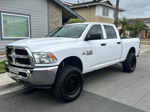 Used 2018 RAM 2500 Tradesman w/ Chrome Appearance Group AWD/4WD image 2
