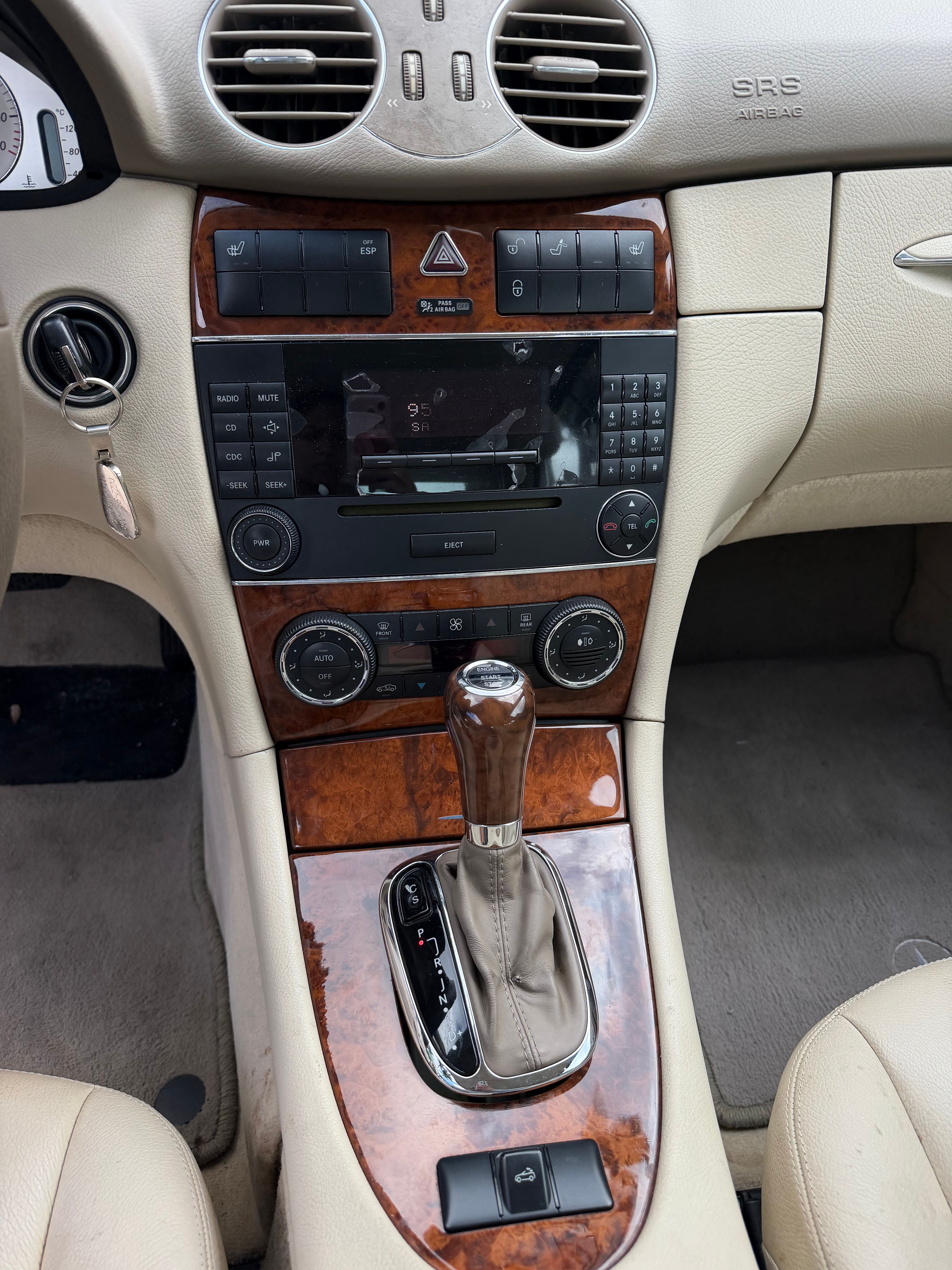 Used 2006 Mercedes-Benz CLK 500 Cabriolet w/ Premium Pkg image 9