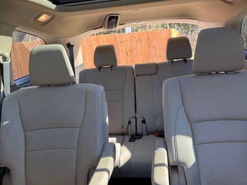 Used 2019 Honda Pilot Elite image 9