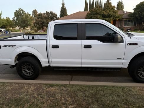 Used 2015 Ford F150 XL w/ Equipment Group 101A Mid AWD/4WD image 4