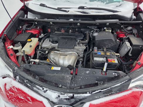 Used 2016 Toyota RAV4 SE image 18