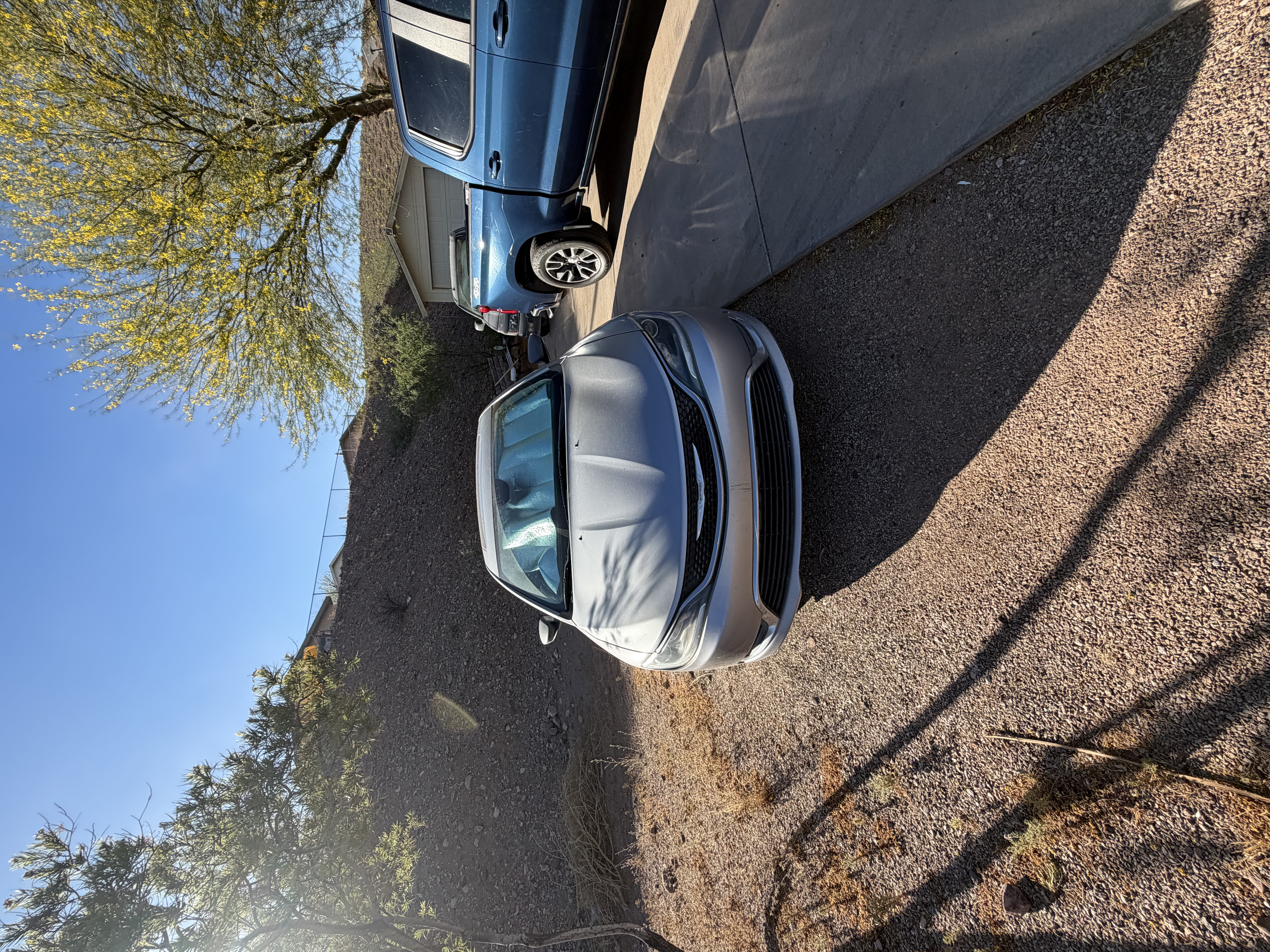 Used 2015 Chrysler 200 Limited w/ Convenience Group FWD image 1