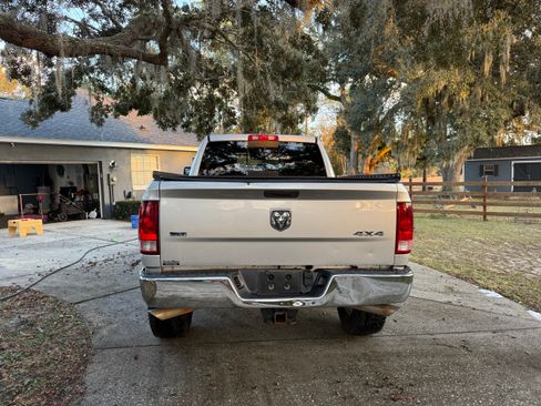 Used 2014 RAM 2500 SLT image 4