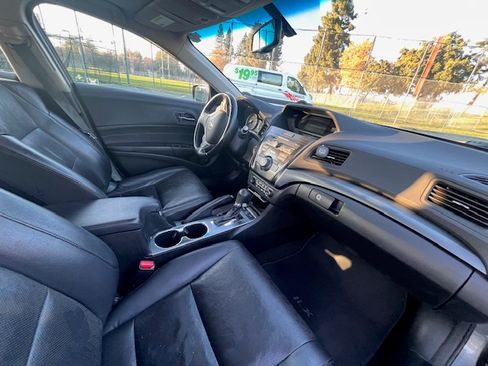 Used 2013 Acura ILX w/ Premium Package image 14