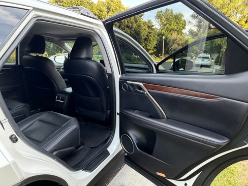 Used 2020 Lexus RX 450hL AWD w/ Premium Package image 16