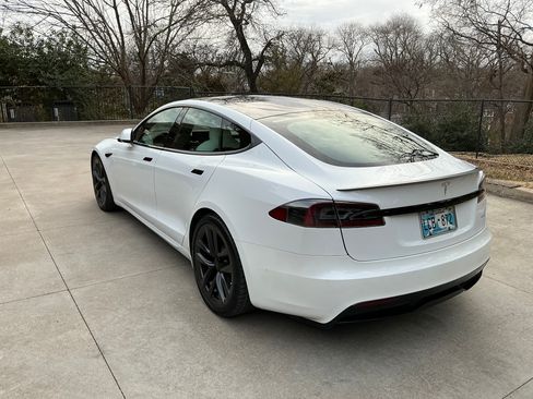 Used 2021 Tesla Model S Plaid image 5