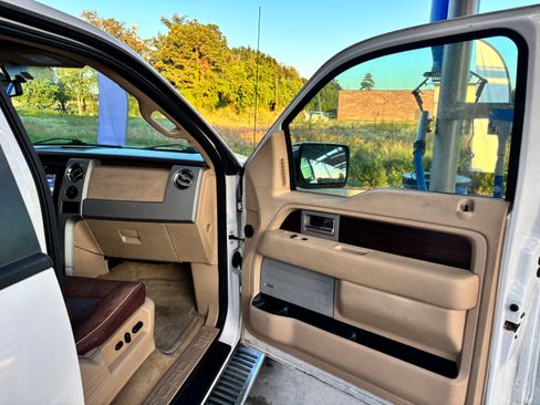 Used 2011 Ford F150 King Ranch w/ Off Road Pkg AWD/4WD image 17