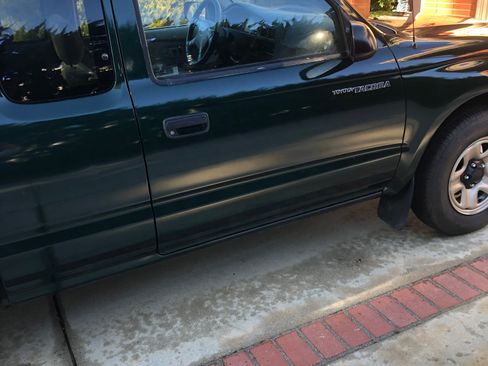 Used 2002 Toyota Tacoma 2WD Xtracab image 2