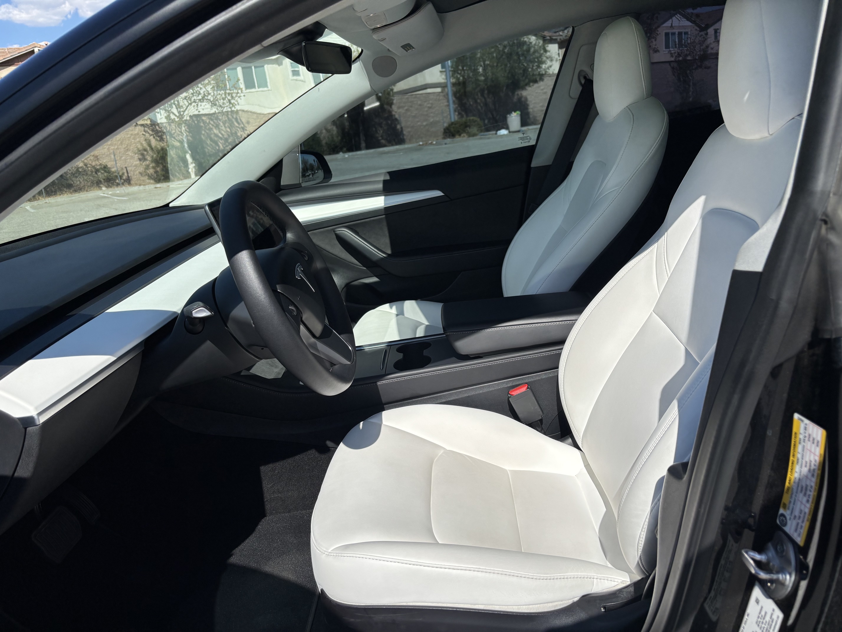 Used 2022 Tesla Model 3 Standard Range RWD image 6
