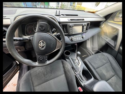 Used 2013 Toyota RAV4 XLE image 11