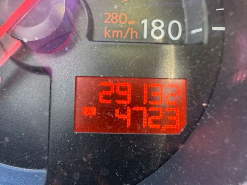 Used 2010 Nissan 370Z Touring w/ Sport Pkg image 9