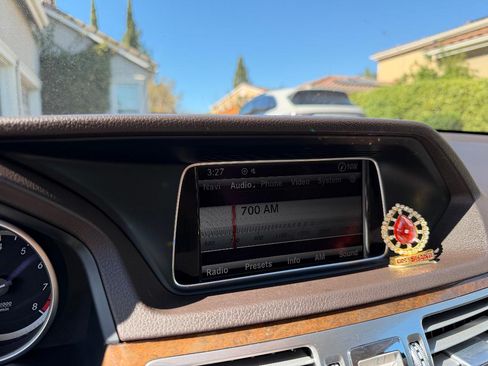 Used 2014 Mercedes-Benz E 350 E 350 Sedan 4D image 2