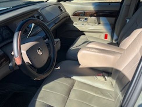 Used 2005 Mercury Grand Marquis LS image 5