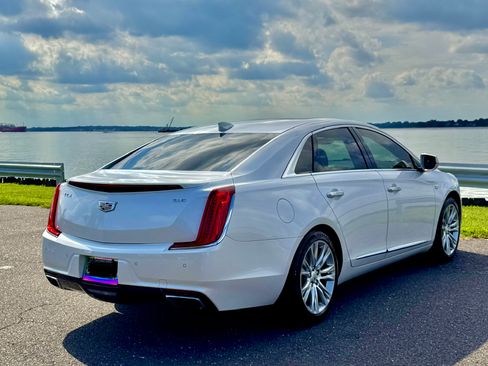Used 2018 Cadillac XTS Luxury w/ Driver Awareness Package FWD image 11