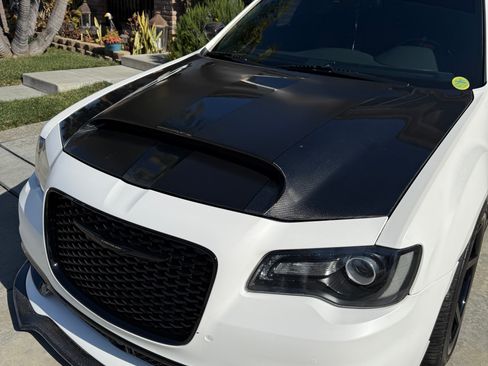 Used 2016 Chrysler 300 S w/ 300S Premium Group RWD image 9