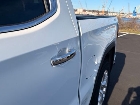 Used 2019 GMC Sierra 1500 SLT w/ SLT Premium Plus Package image 4