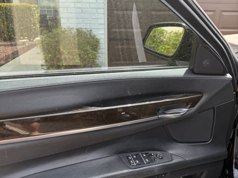 Used 2012 BMW 750Li image 6