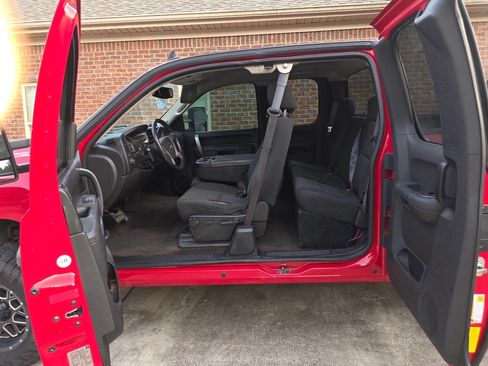 Used 2011 Chevrolet Silverado 1500 LT w/ All-Star Edition image 5