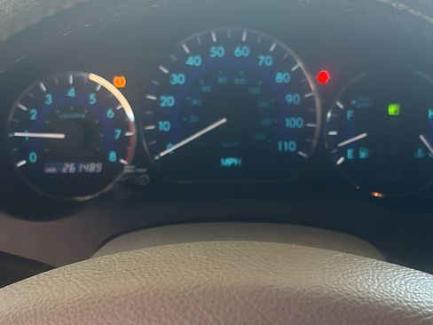 Used 2009 Toyota Sienna FWD image 4
