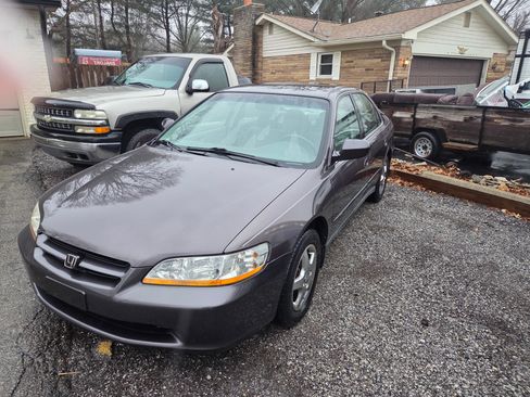 Used 1999 Honda Accord LX image 2