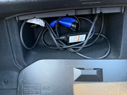 Used 2020 Honda Clarity Touring image 18