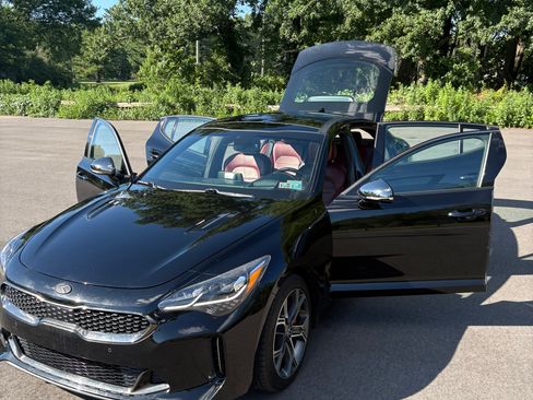 Used 2018 Kia Stinger GT2 AWD/4WD image 20