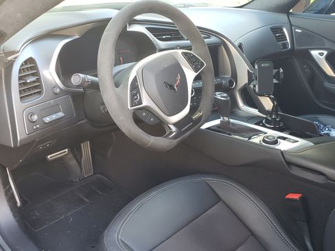 Used 2016 Chevrolet Corvette Z06 w/ 3LZ Preferred Equipment Group image 10