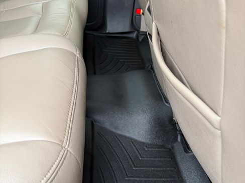 Used 2006 Chevrolet Silverado 3500 LT w/ Heavy-Duty Power Package image 16