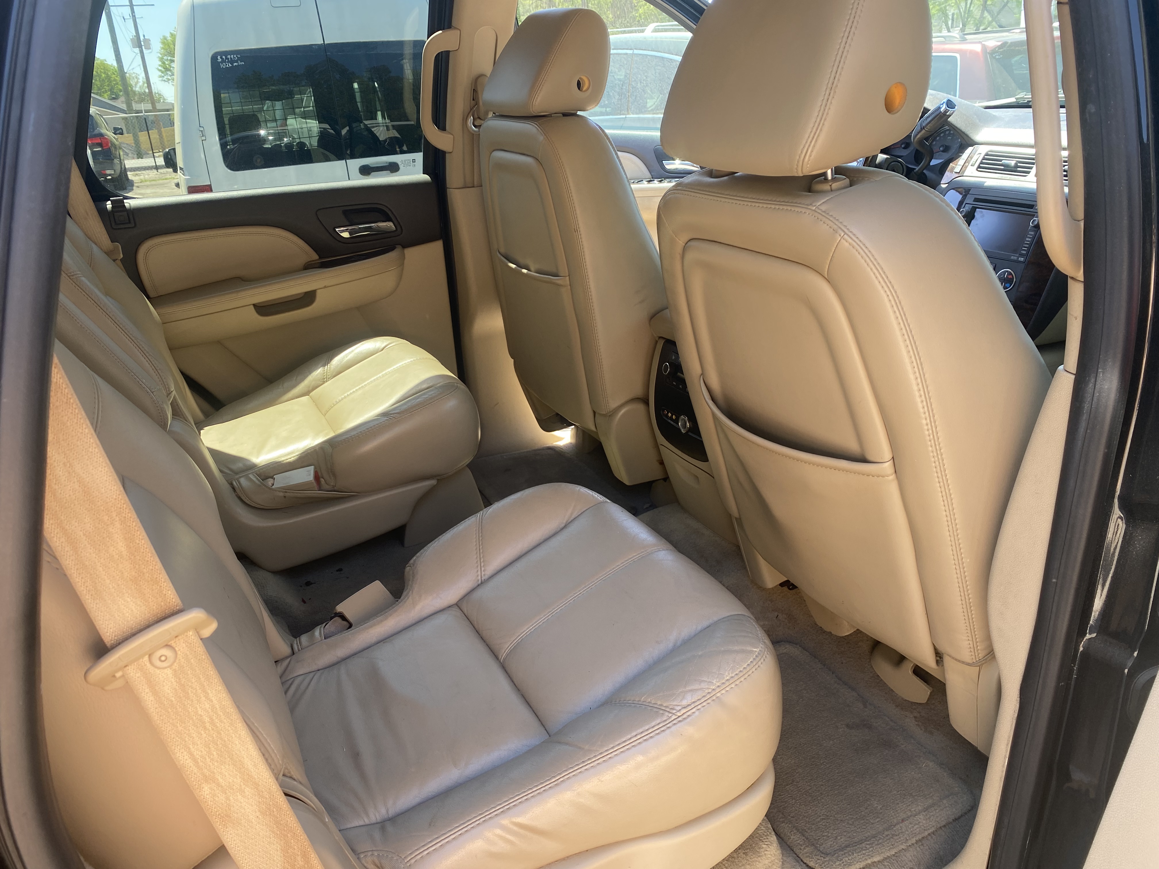 Used 2007 GMC Yukon Denali AWD/4WD image 2