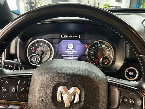 Used 2021 RAM 1500 Big Horn w/ Built-to-serve Edition image 14