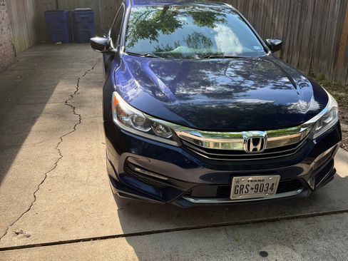 Used 2016 Honda Accord Sport image 8
