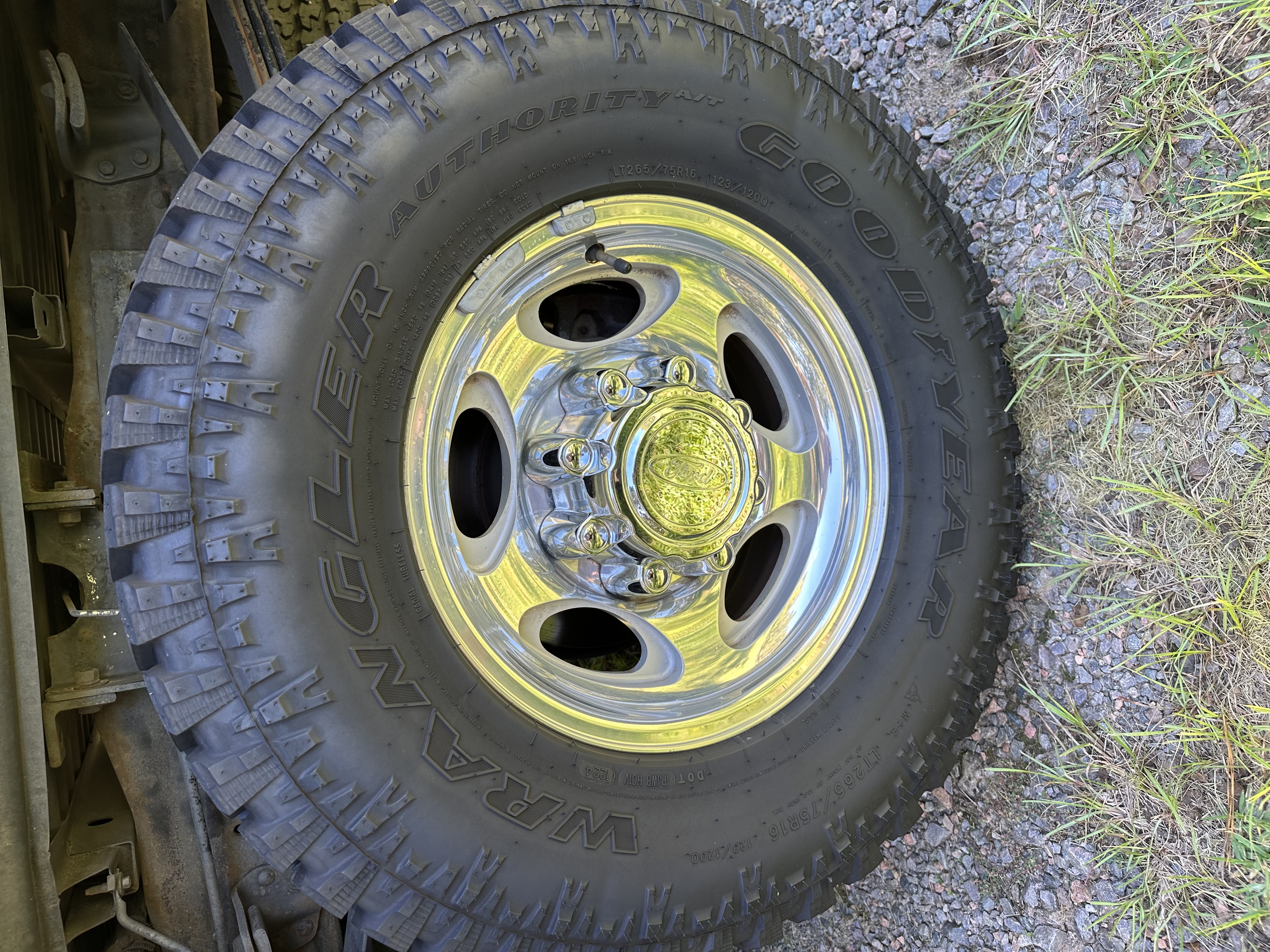 Used 2003 Ford F250 Lariat AWD/4WD image 18