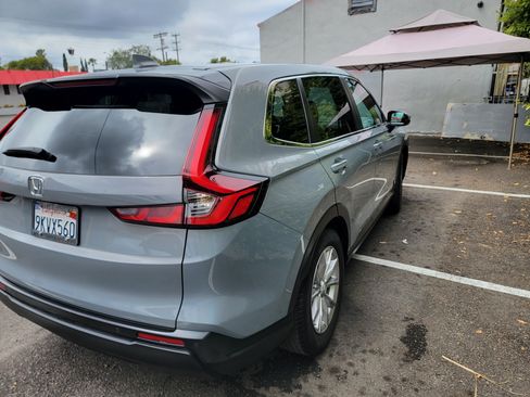Used 2024 Honda CR-V EX-L image 5