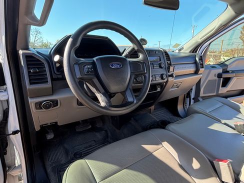Used 2019 Ford F250 XL w/ Power Equipment Group AWD/4WD image 29