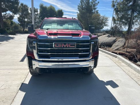 Used 2024 GMC Sierra 3500 SLE w/ SLE Value Package image 1