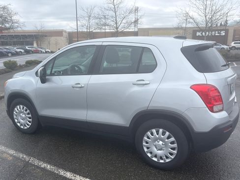 Used 2016 Chevrolet Trax LS image 14