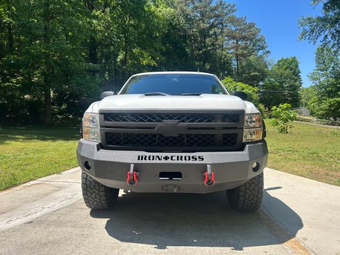 Used 2014 Chevrolet Silverado 2500 LT AWD/4WD image 4