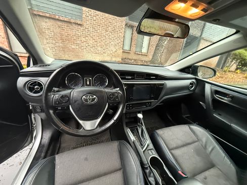 Used 2019 Toyota Corolla SE image 13
