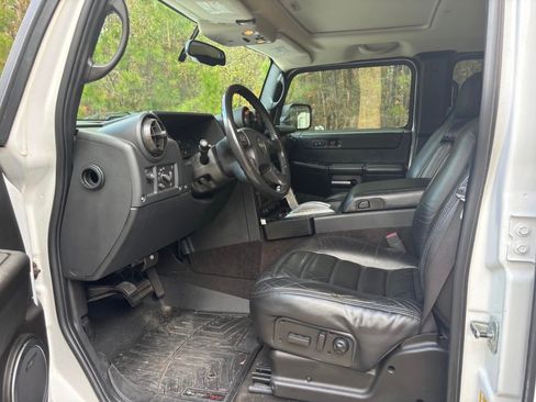 Used 2007 HUMMER H2 image 11