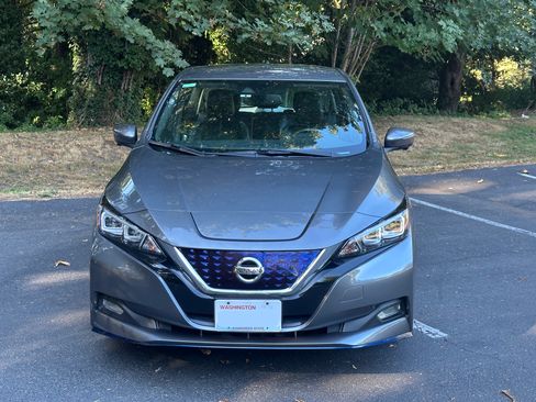 Used 2021 Nissan Leaf SL Plus FWD image 4