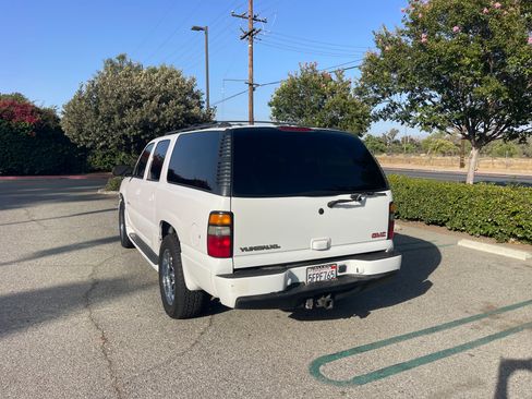 Used 2004 GMC Yukon XL Denali image 6