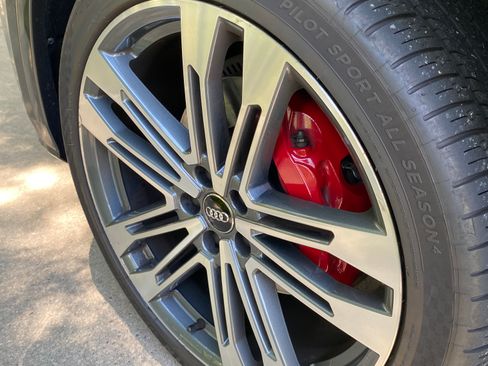 Used 2018 Audi SQ5 Prestige w/ Prestige Package AWD/4WD image 13