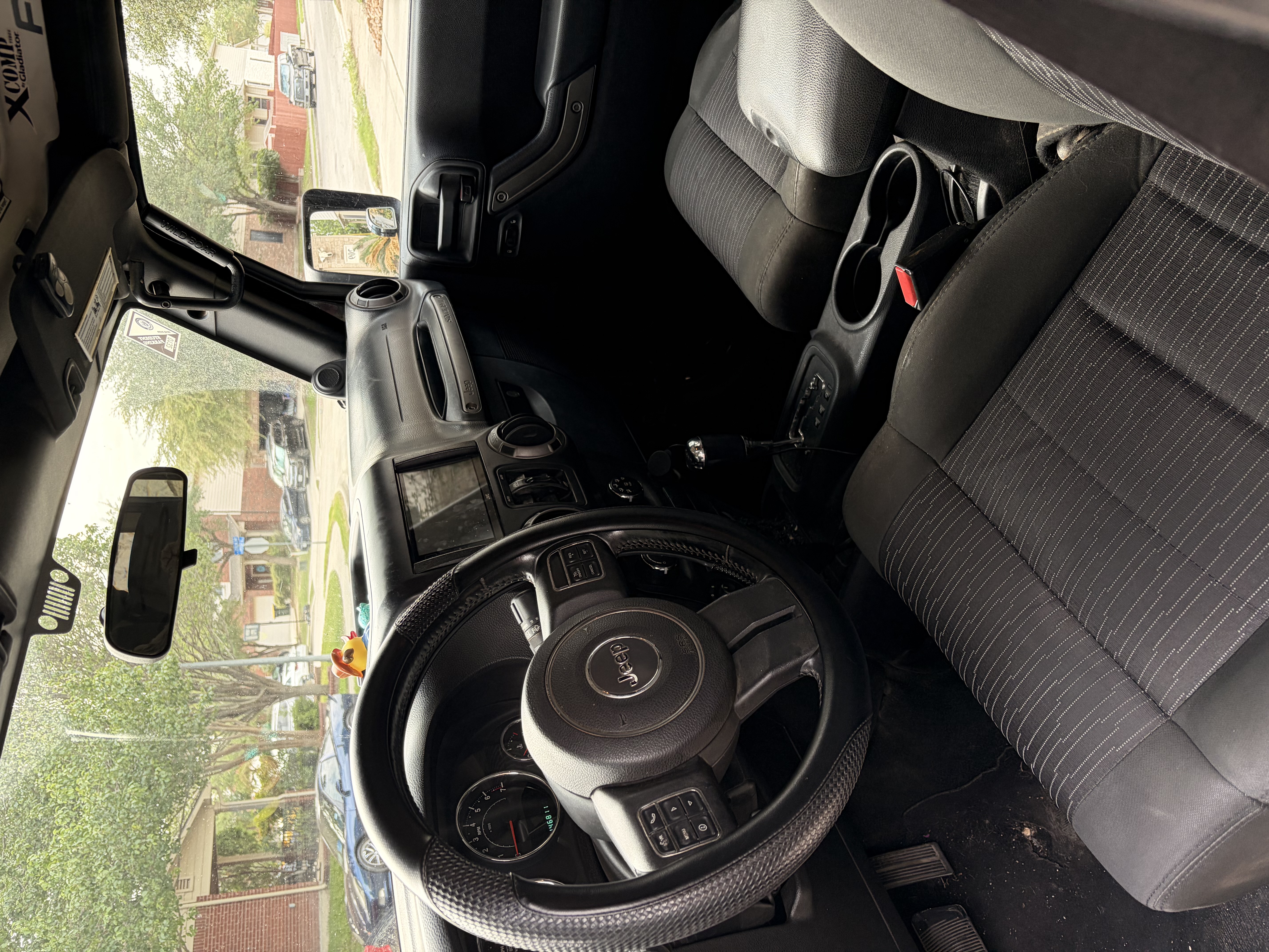Used 2012 Jeep Wrangler Unlimited Sport AWD/4WD image 2
