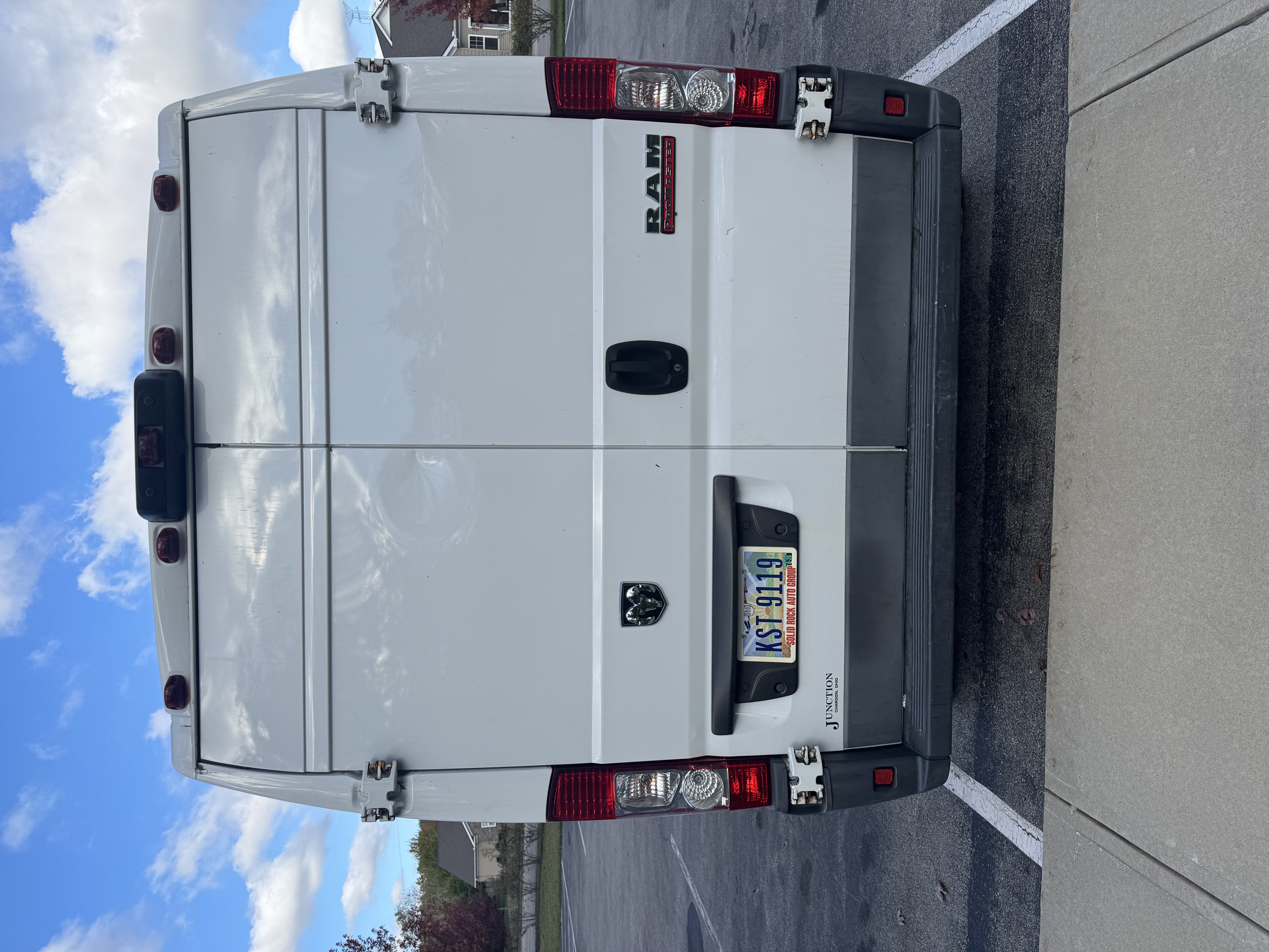 Used 2016 RAM ProMaster 2500 w/ Premium Appearance Group FWD image 2