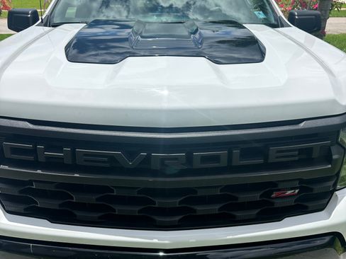 Used 2022 Chevrolet Silverado 1500 Custom Trail Boss AWD/4WD image 2