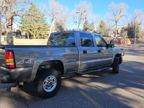 Used 2007 GMC Sierra 2500 SLT w/ Heavy-Duty Power Package image 4