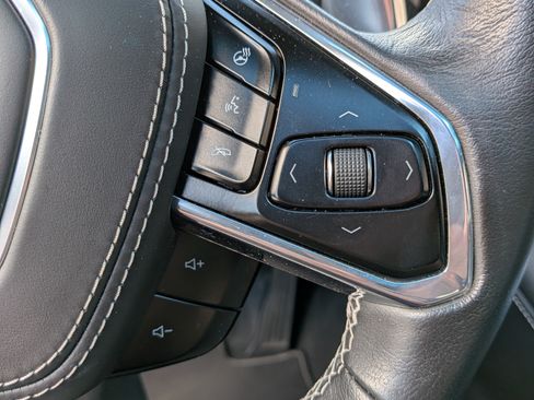 Used 2020 Chevrolet Corvette Stingray Premium Cpe w/ 3LT Preferred Equipment Group image 24